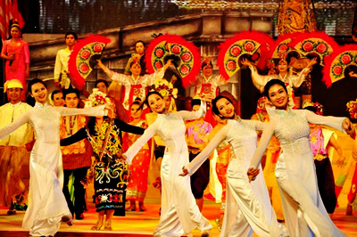 La ciudad de Hoi An sigue con las actividades del quinto Festival de Patrimonios de Quang Nam 2013